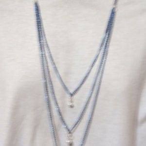 Triple Pearl Drop Necklace Magnet Clasp